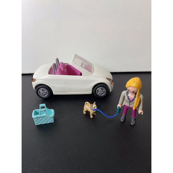 Playmobil Set 5585 Convertible with Driver, Dog and Basket - Complete - Picture 2 of 3